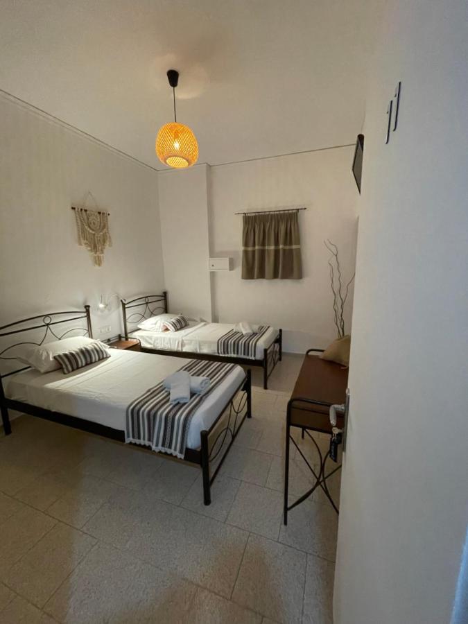 Cal Day Rooms Santorini Perissa  Exterior photo