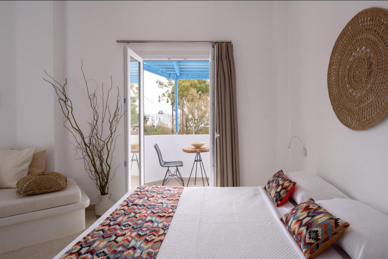 Cal Day Rooms Santorini Perissa  Exterior photo