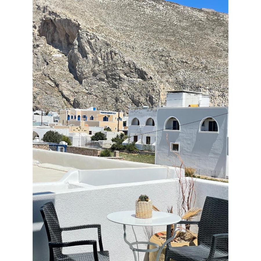 Cal Day Rooms Santorini Perissa  Exterior photo